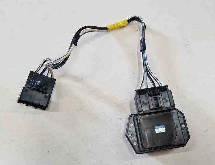 TOYOTA Avensis 2 generation (2002-2009) Relé ventilátoru 4993002121 32713251