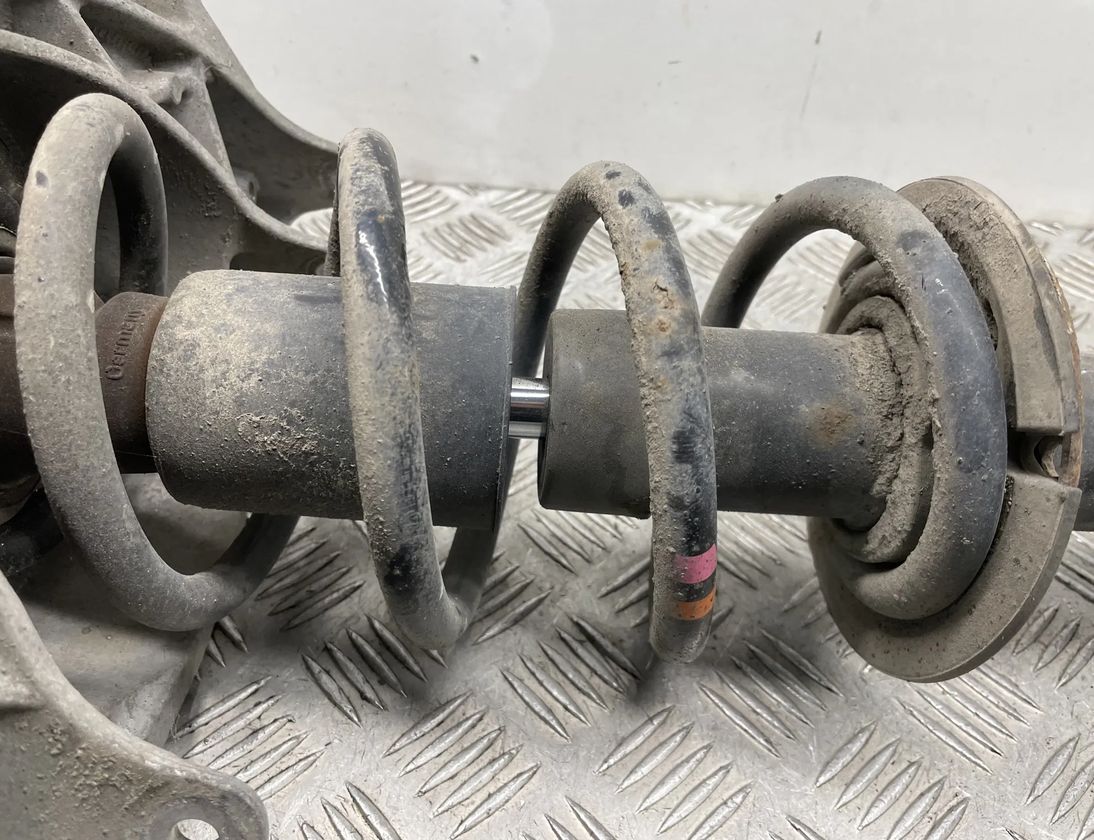 AUDI A4 B8/8K (2011-2016) Levý přední tlumič nárazů 8K0413031AN 24251421