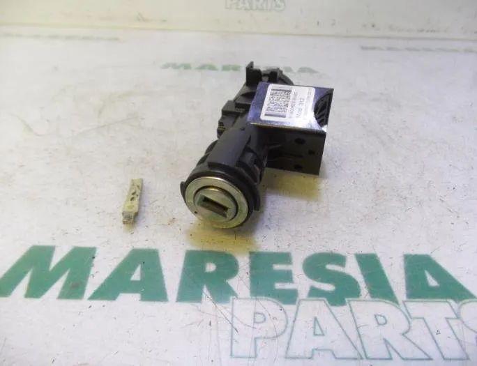 FIAT 500 2 generation (2008-2024) Замок зажигания 51800628,0000051800628,0051800628,52180852 27740329