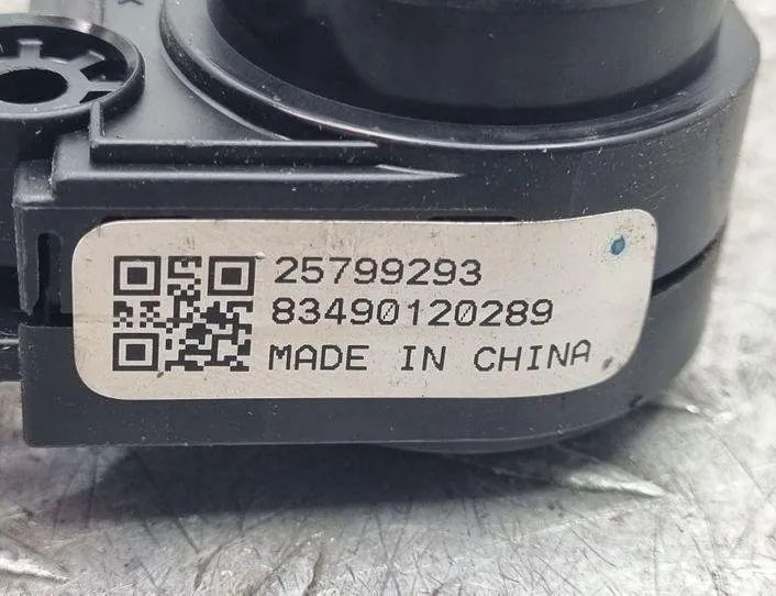 OPEL Insignia A (2008-2016) Zámek zapalování 25799293 24173078