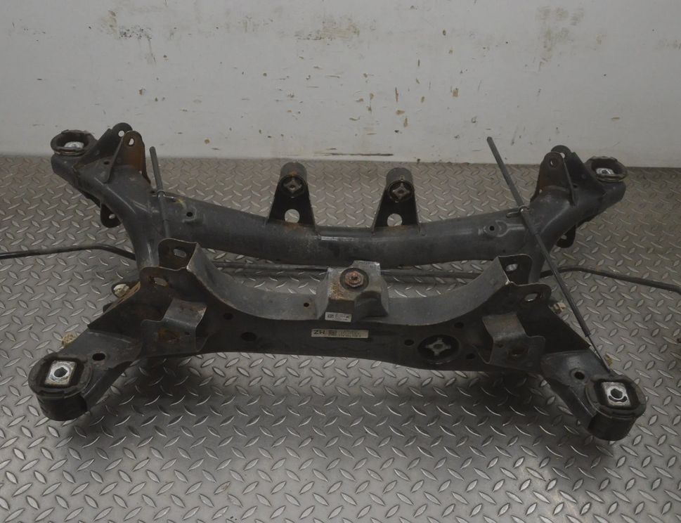 BMW 4 Series F32/F33/F36 (2013-2020) Rear Subframe 6863150,6280503,6862878,6853473 23167394
