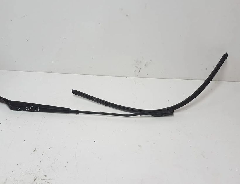 PEUGEOT 308 T7 (2007-2015) Стеклоочистители спереди 9680477080 28768719