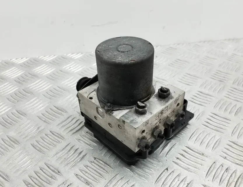 AUDI A4 B8/8K (2011-2016) ABS čerpadlo 8K0907379AL 34709537