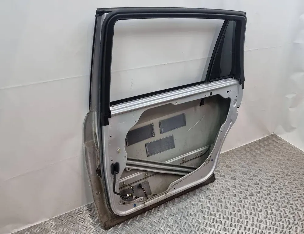 MERCEDES-BENZ R-Class W251 (2005-2017) Дверь задняя правая 34064105