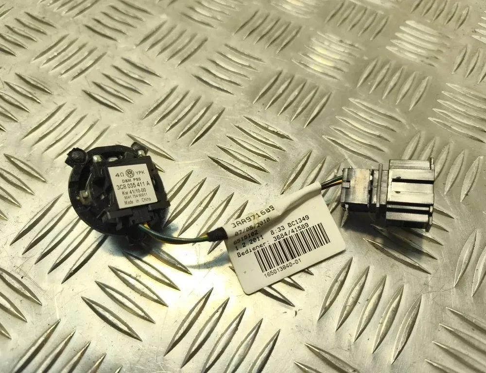 VOLKSWAGEN Passat B7 (2010-2015) Задняя правая колонка в двери 3AA971689 34064750