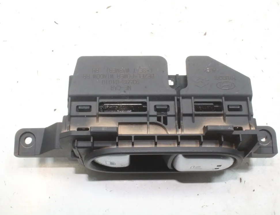 HYUNDAI IONIQ 5 1 generation (2021-2023) Кнопка стеклоподъемника задней правой двери 93581-GI040,93592-GI010 33856705