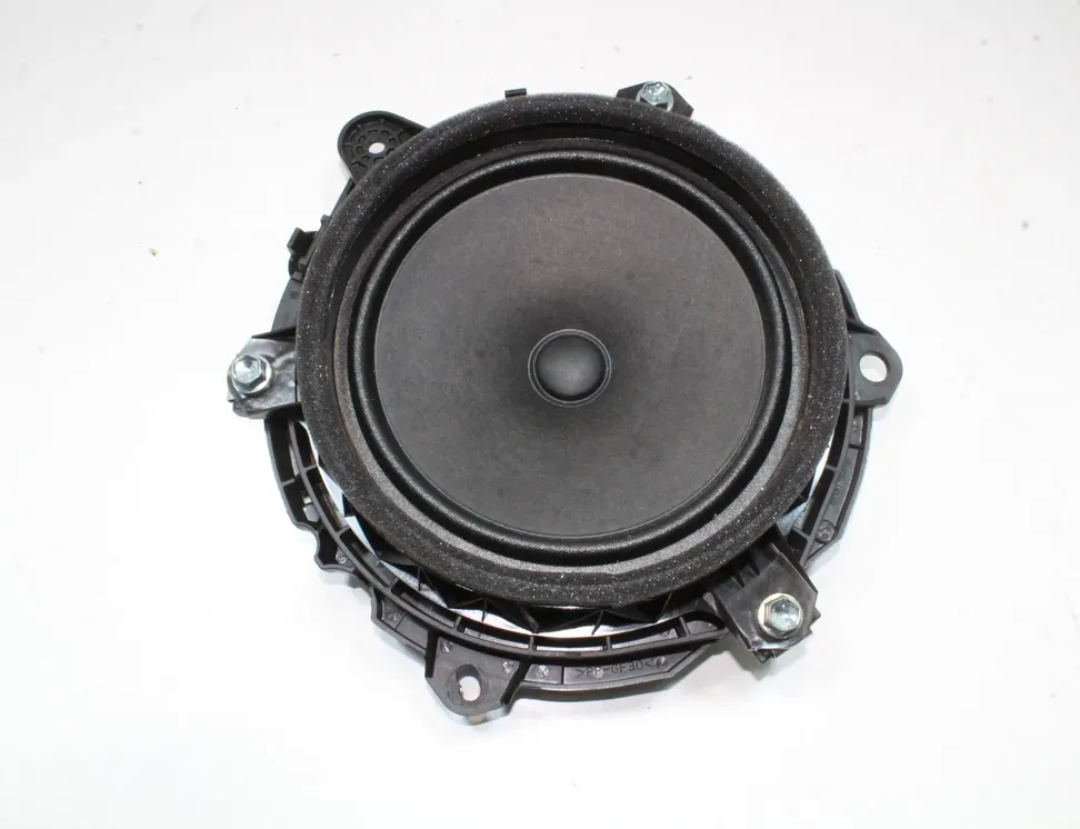 TOYOTA Yaris 4 generation (2020-2023) Levý přední dveřní reproduktor 86160-30E00 34856235