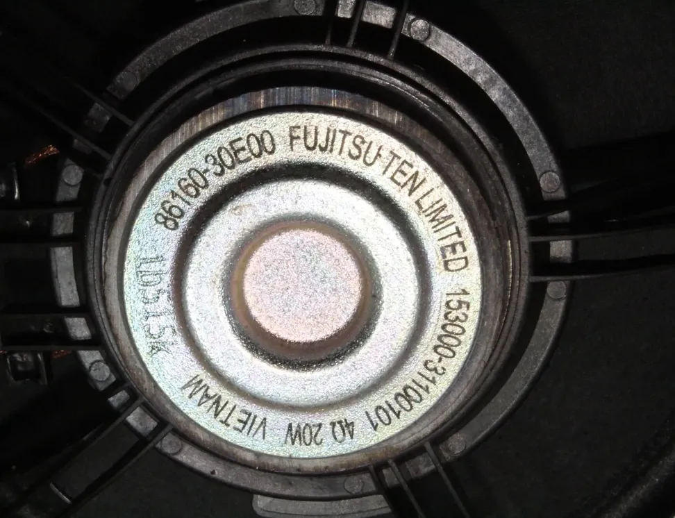 TOYOTA Yaris 4 generation (2020-2023) Pravý přední dveřní reproduktor 86160-30E00 34856262