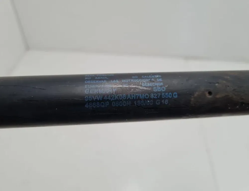 SEAT Alhambra 1 generation (1996-2010) Pravý plynový tlumič na zadní vrata 7M0827550G 33275337