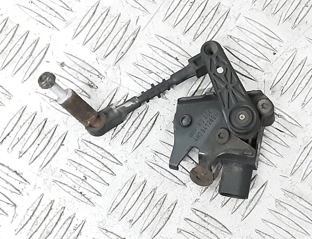 AUDI A7 C7/4G (2010-2020) Levý přední snímač hladiny 4H0941285H 34850313