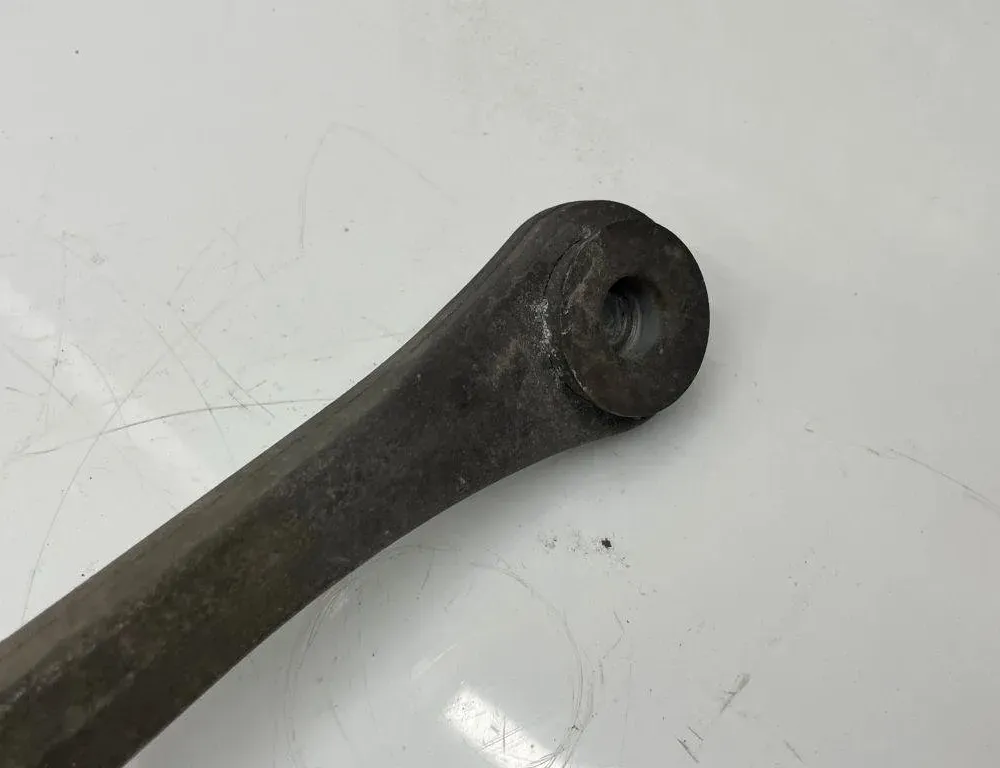 MERCEDES-BENZ SL-Class R230 (2001-2011) Pravé zadní rameno příčného ramene A2303500329 31530346