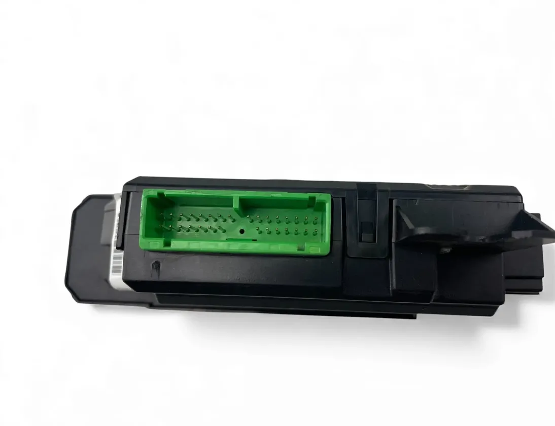 VOLVO XC70 2 generation (2000-2007) Кнопка стеклоподъемника передней левой двери 30773895 33334784