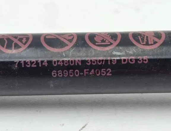 TOYOTA C-HR 1 generation (2016-2023) Pravý plynový tlumič na zadní vrata 68950F4052 34771638