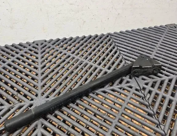 TOYOTA C-HR 1 generation (2016-2023) Pravý plynový tlumič na zadní vrata 34770927