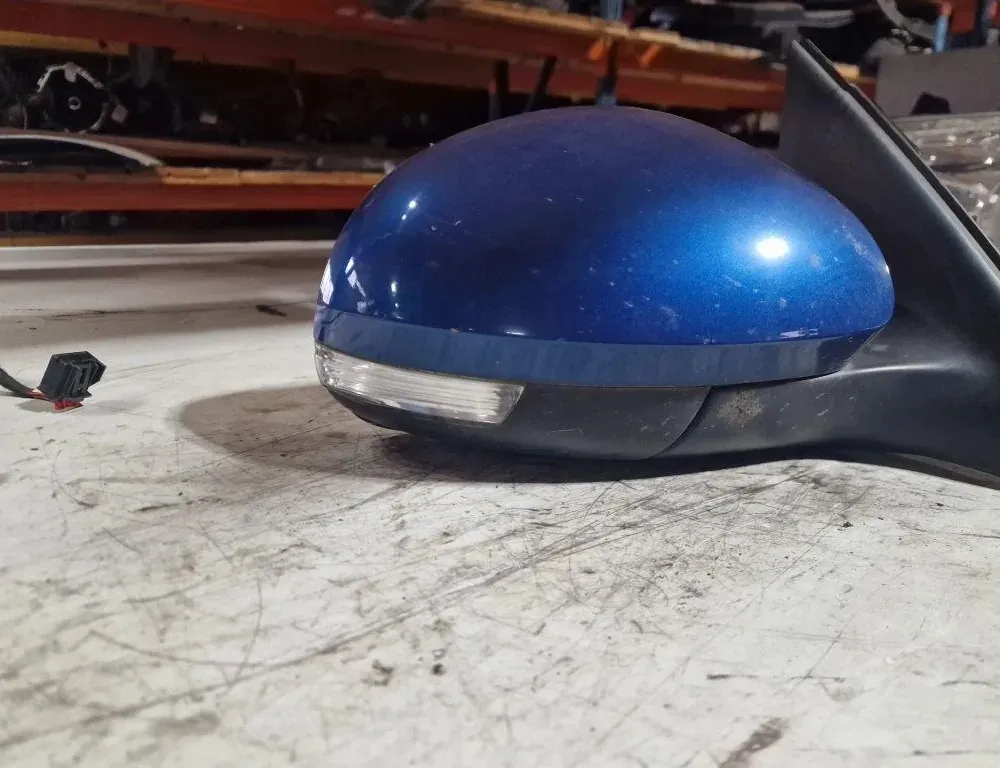 VOLKSWAGEN Tiguan 1 generation (2007-2017) Pravé křídlo zrcadlo 33976424