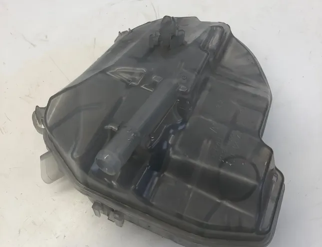 VOLKSWAGEN Passat Variant 1 generation (2010-2024) РАСШИРИТЕЛЬНЫЙ БАЧОК ОХЛАЖДАЮЩЕЙ ЖИДКОСТИ 5wa121407g 34275344