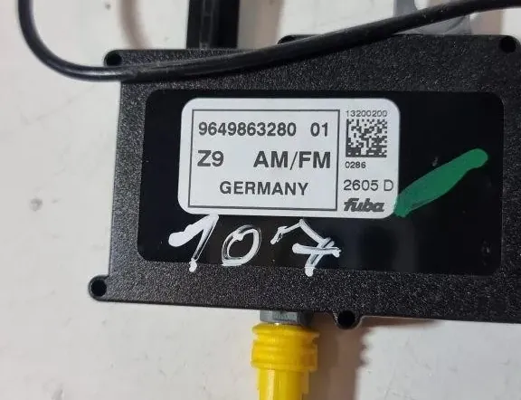 PEUGEOT 607 1 generation (2000-2008) Zesilovač antény na víku kufru 9649863280 34036769