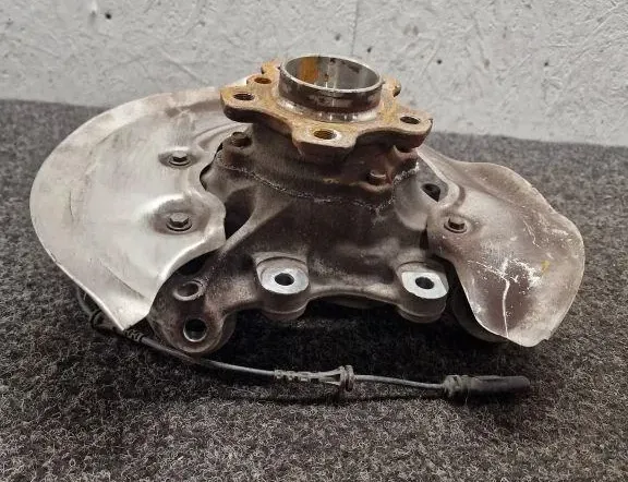 BMW i4 1 generation (2021-2024) Pravý zadní náboj kola 6893273 34055640