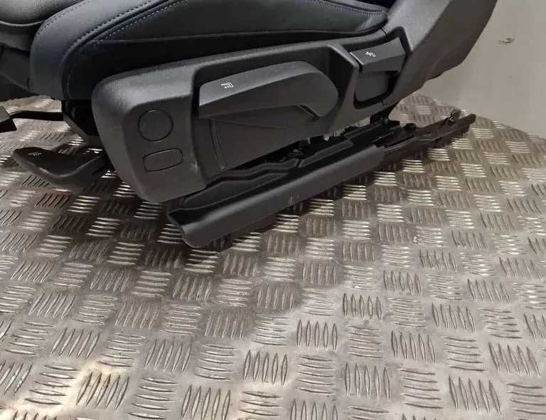 BMW 3 Series G20/G21/G28 (2018-2024) Interiérové sedadla s kity dveří 34052873