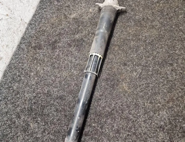 VOLKSWAGEN Tiguan 2 generation (2016-2024) Levý zadní tlumič nárazů 5QF513049BN 34056884