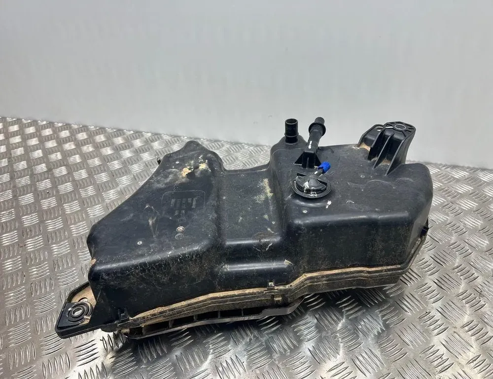 VOLKSWAGEN Touran 3 generation (2015-2023) AdBlue Tank 5QA131877B 34051831