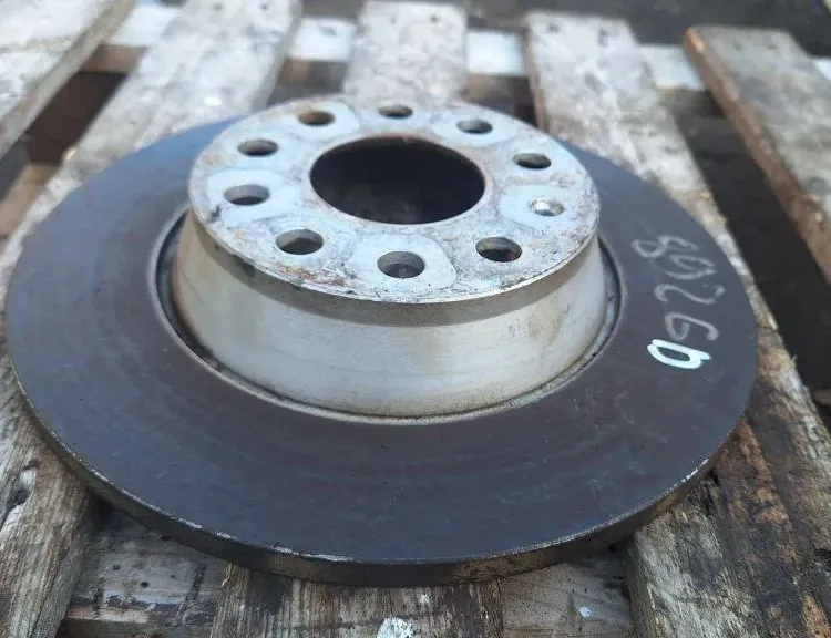 VOLKSWAGEN Tiguan 1 generation (2007-2017) Pravý zadní brzdový disk 33982323