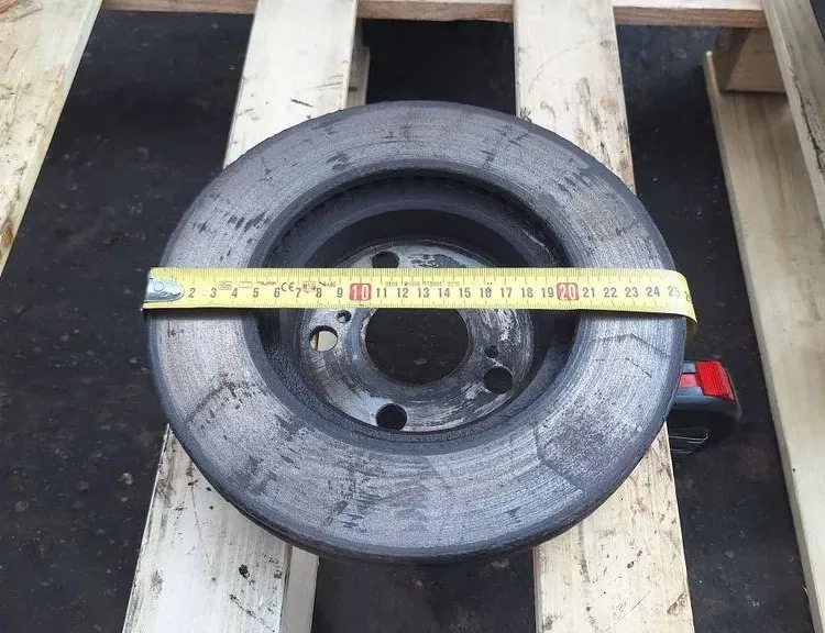 TOYOTA Prius 2 generation (XW20) (2003-2011) Pravý přední brzdový disk 34017337