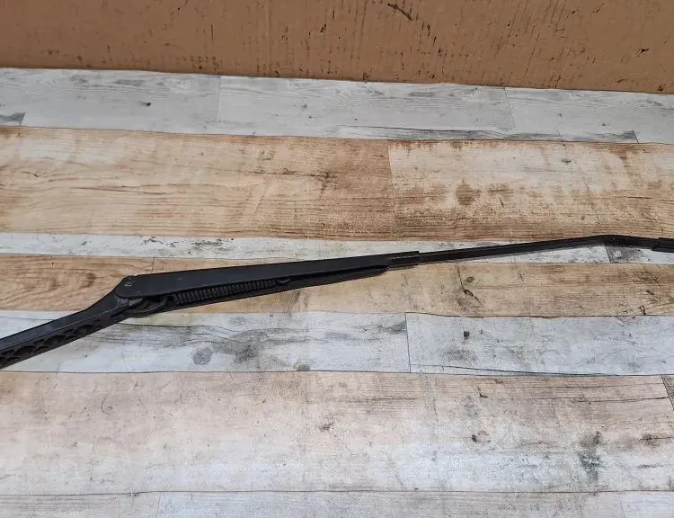 PEUGEOT 308 T7 (2007-2015) Стеклоочистители спереди 9680477080,968047708004 33979332