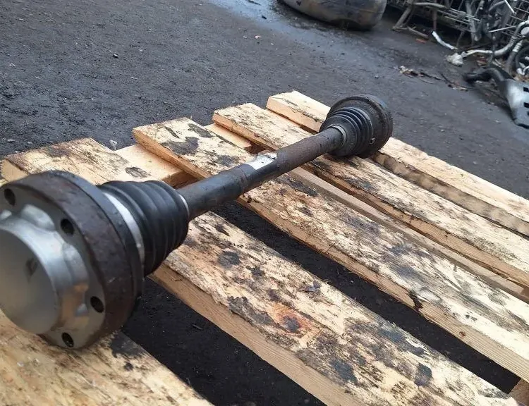 VOLKSWAGEN Touareg 1 generation (2002-2010) Полуось задняя правая 025315169800,7L0501201 33981883