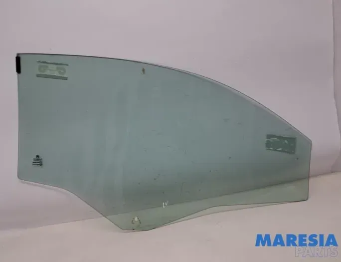 FIAT 500 2 generation (2008-2024) Levý skluzový dveřní sklo 52108393,0052108393 33938520