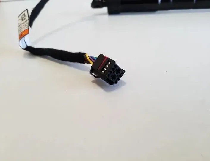 VOLVO XC60 2 generation (2017-2024) Pravý plynový tlumič na zadní vrata 32384407 26233778