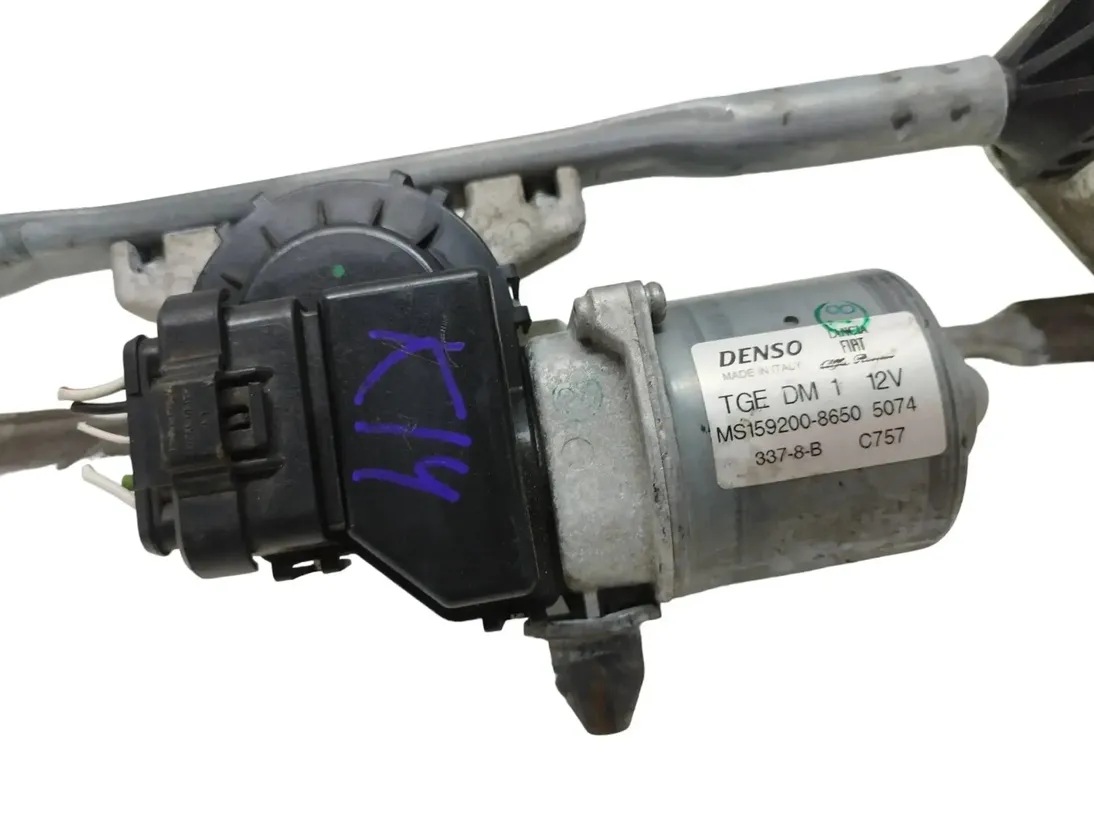 FIAT 500 2 generation (2008-2024) Mechanismus stěrače předního čelního skla MS1592008650 29483707