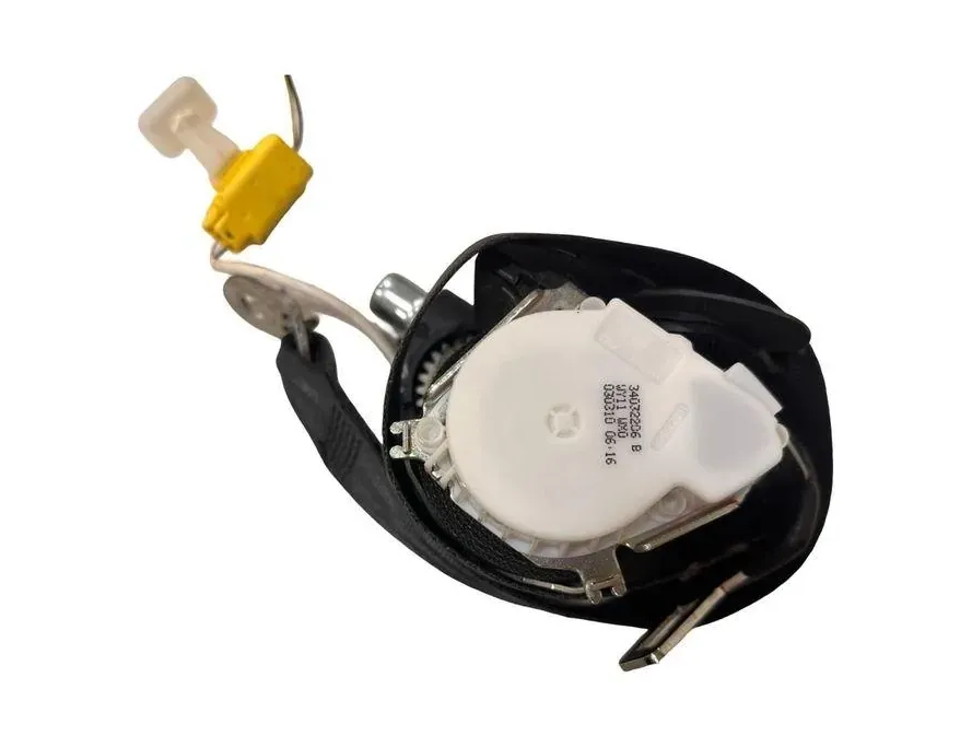 VOLKSWAGEN Passat B7 (2010-2015) Pravý přední bezpečnostní pás 3C1857705P,34077659 34063380