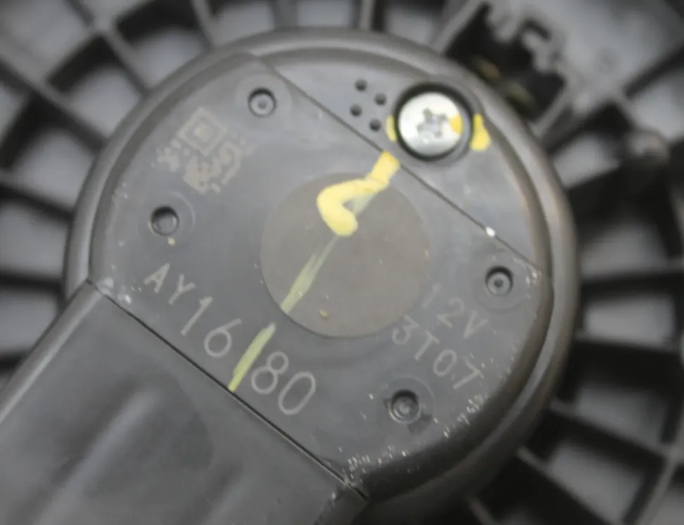 HONDA HR-V 2 generation (2015-2022) Topení ventilátoru 34856552