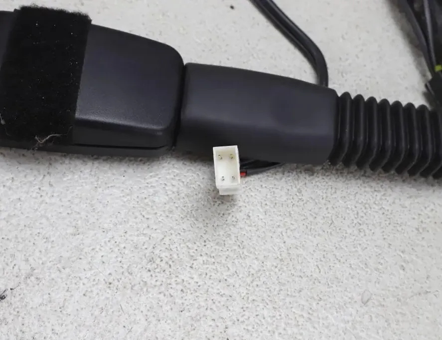 BMW 3 Series F30/F31 (2011-2020) Přední levá spona sedadla 7259387 33278862