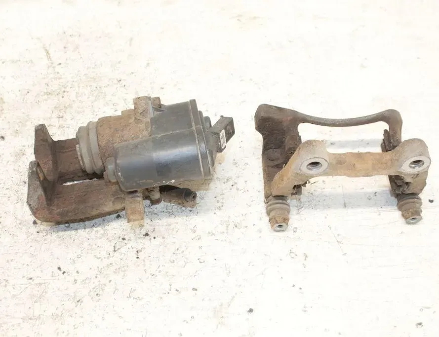 AUDI Q3 F3 (2018-2024) Rear Right Brake Caliper 32332267K 33303021