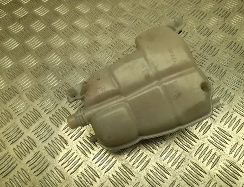 MERCEDES-BENZ B-Class W247 (2018-2023) РАСШИРИТЕЛЬНЫЙ БАЧОК ОХЛАЖДАЮЩЕЙ ЖИДКОСТИ A2475000049 34536382