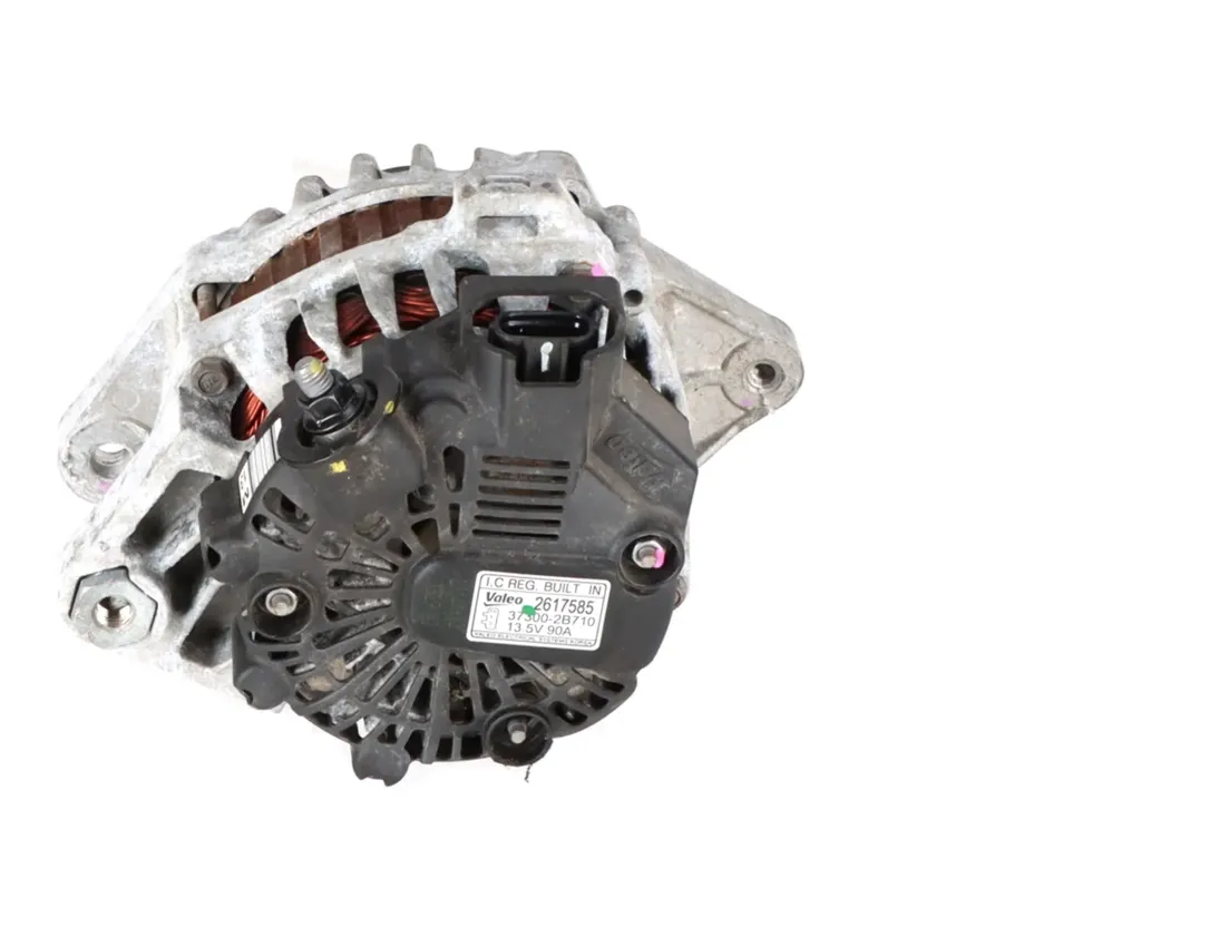 KIA Venga 1 generation (2010-2016) Генератор 373002B710 34065454