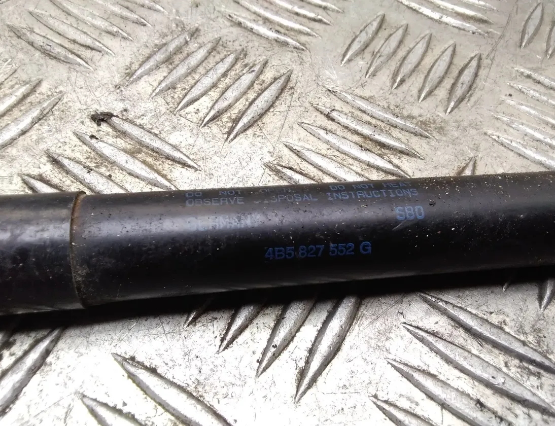 AUDI A4 B6/8E (2000-2005) Levý plynový tlumič na zadní vrata 4b5827552g 13671701