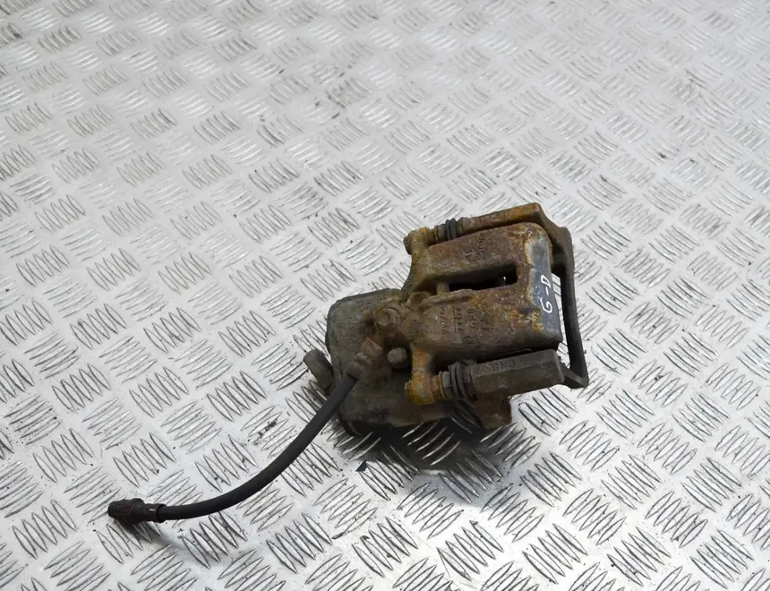 VOLKSWAGEN Passat B7 (2010-2015) Rear Right Brake Caliper 32332267K 13536003