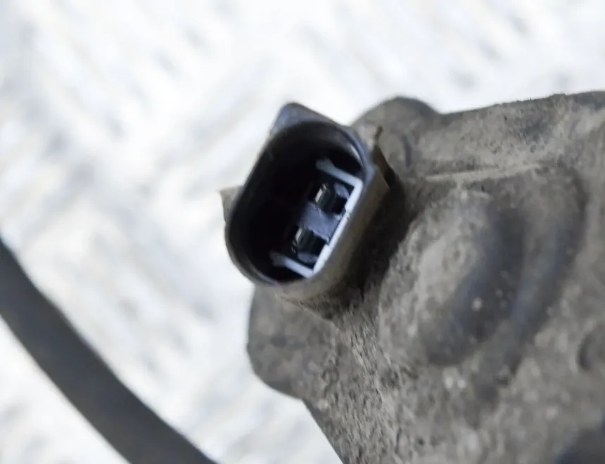 VOLKSWAGEN Passat B7 (2010-2015) Rear Right Brake Caliper 32332267K 13536003