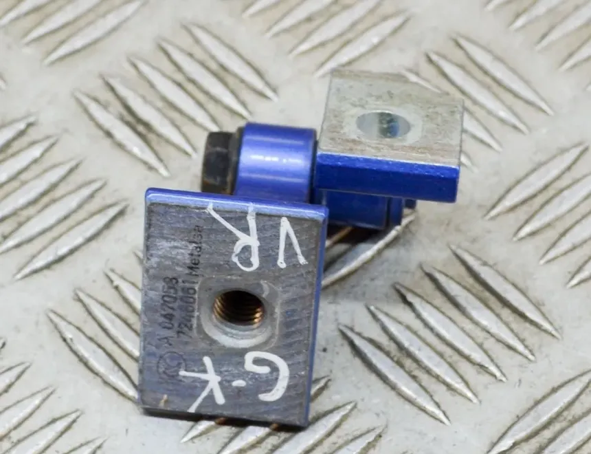 BMW 1 Series F20/F21 (2011-2020) Rear Left Door Hinge A047058,7246061 14678768