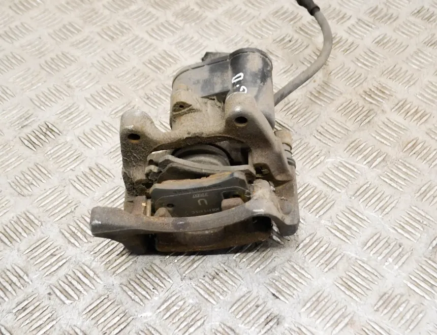 AUDI Q3 8U (2011-2020) Rear Right Brake Caliper 32332267K 15375741