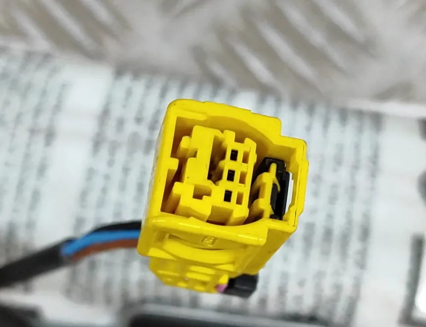 AUDI Q3 8U (2011-2020) Pravé přední sedadlo Airbag SRS 8U0880242A 24460247