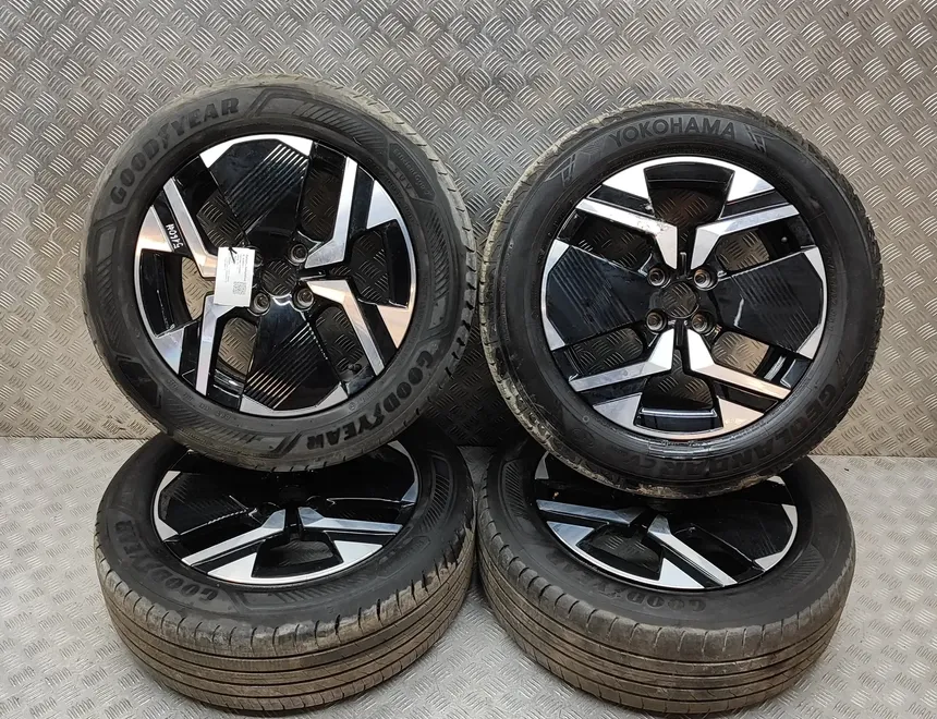 PEUGEOT 2008 2 generation (2019-2023) Комплект колес 9849269080 29061877