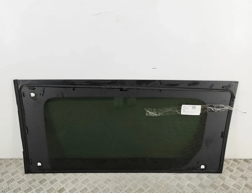 VOLKSWAGEN Multivan T7 (2021-2024) Pravé skluzové dveře skla 7T0845302AD 34395922