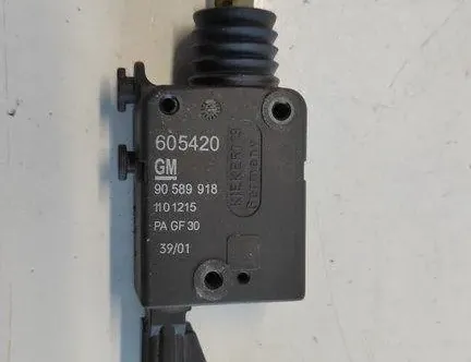 OPEL Zafira B (2005-2010) Central Locking Motor 90589918,1101215,605420 17121304