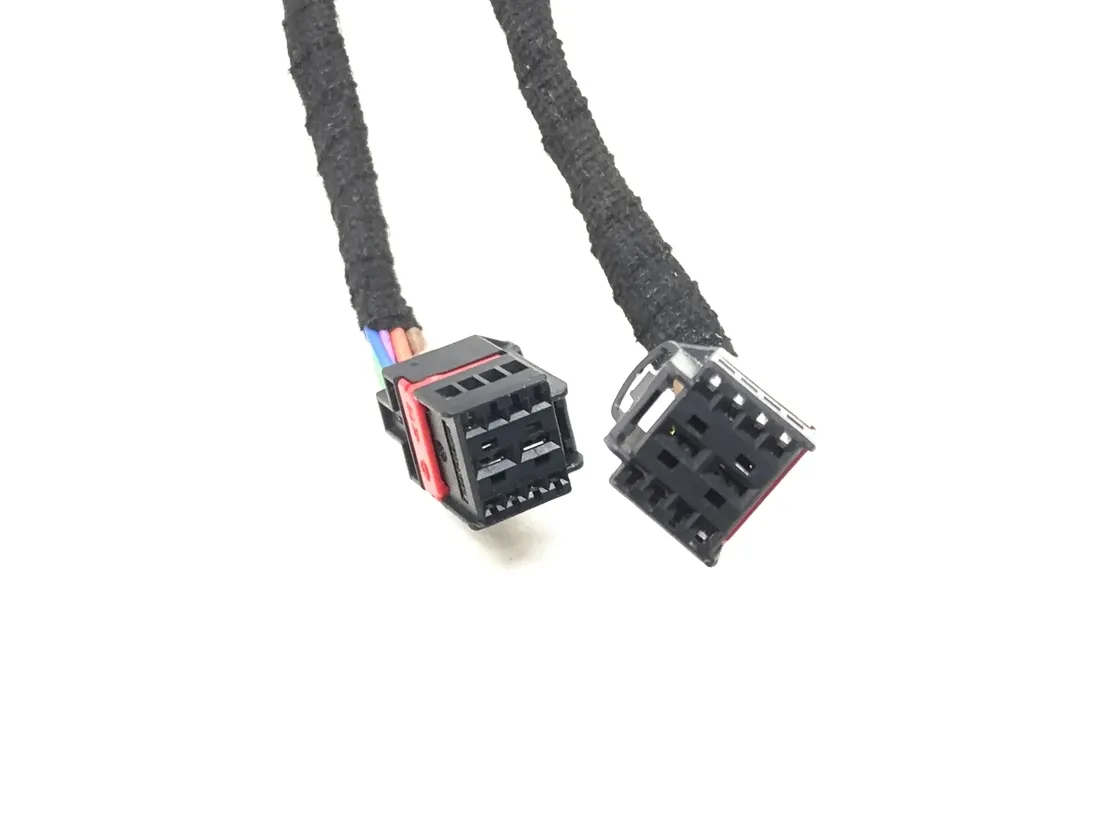 VOLVO XC60 2 generation (2017-2024) Pravý plynový tlumič na zadní vrata 32136006 34852737