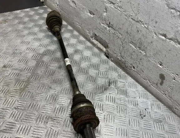 HYUNDAI Santa Fe DM (2012-2020) Levý zadní hnací hřídel 496002W050 30496521