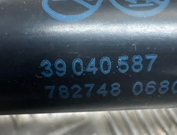 OPEL Zafira C (2012-2016) Levý plynový tlumič na zadní vrata 39040587 34852897